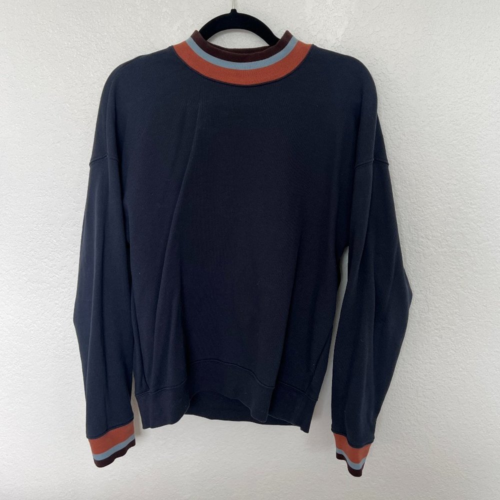 Garment-Dyed (Re)sourced Cotton Studio Mockneck Sweatshirt Navy Blue